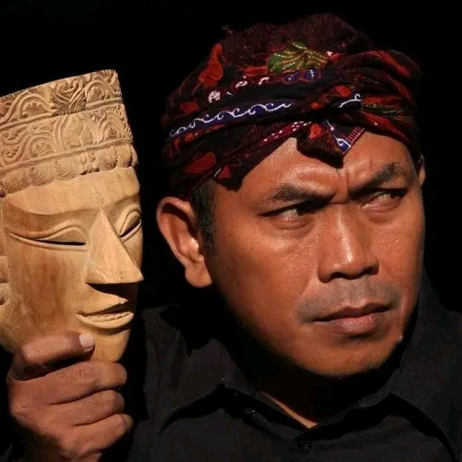 Panggung seni di Surabaya kian sepi, mencerminkan melemahnya ekosistem kebudayaan kota.