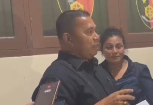 Keterangan foto: Kuasa hukum mengungkap dugaan aliran dana ke oknum polisi dalam kasus solar ilegal di Sorong.