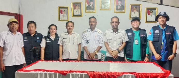 Nelayan Desa Bulu Tui memanfaatkan fasilitas baru Program Kampung Nelayan untuk meningkatkan hasil tangkapan ikan.