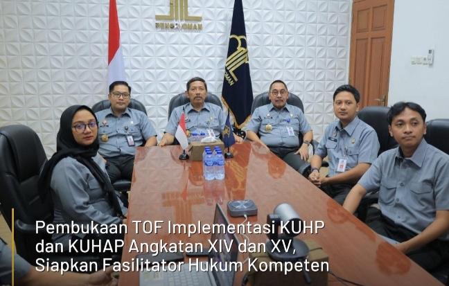 Haris Sukamto ikuti pembukaan TOF KUHP-KUHAP di Surabaya.