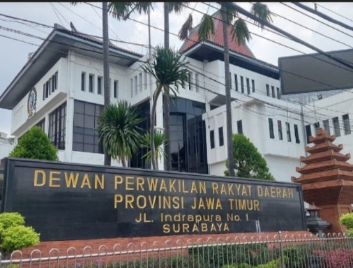 MAKI Jatim menyoroti kinerja Pansus BUMD DPRD Jawa Timur terkait efektivitas kerja dan penggunaan anggaran.