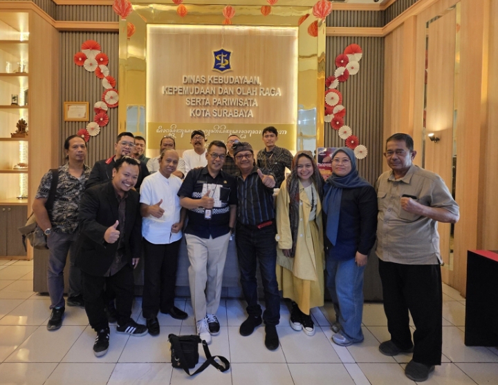 Pertemuan perdana Disbudporapar Surabaya bersama anggota DKeb di Gedung Siola.