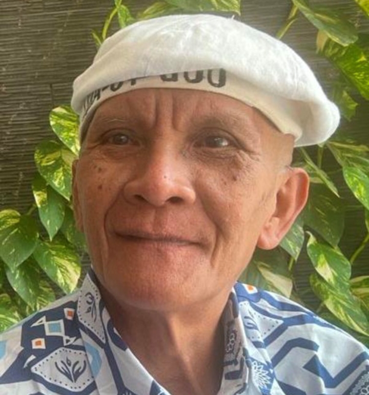 Keterangan foto Jacob Ereste menyampaikan pandangan tentang pentingnya spiritualitas dalam menjaga keseimbangan hidup di tengah tekanan dunia modern.