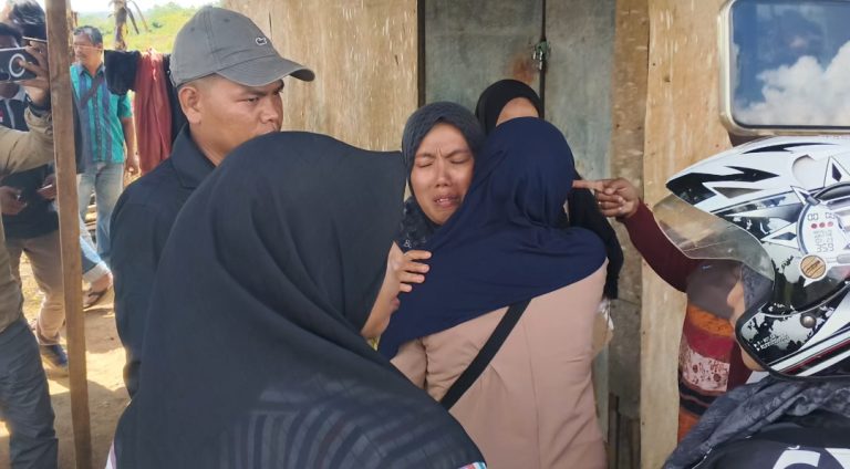 Ibu angkat korban, Mudi’ah, mengenang percakapan terakhir dengan korban H (25) sebelum peristiwa pembunuhan di Sungai Ulin Banjarbaru.