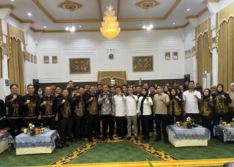 Keterangan Foto: Sekda Banjarbaru Sirajoni membuka Muscab HIPMI Banjarbaru dan menekankan pentingnya kolaborasi dunia usaha
