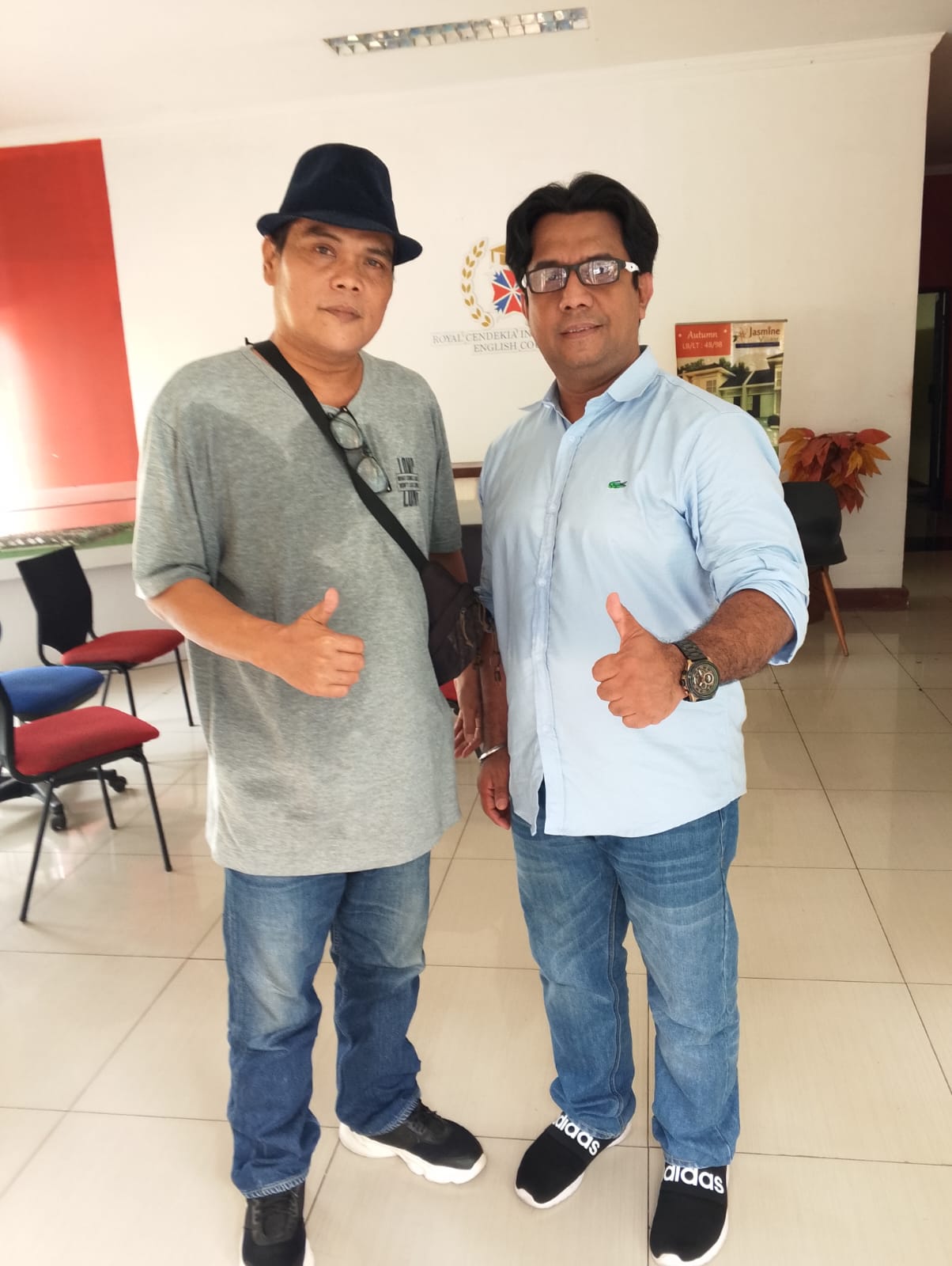 Ketua DPW A-PPI Sumut Hardep bersama pengurus melakukan kunjungan kerja ke DPP A-PPI di Karawang dan membahas regenerasi kepemimpinan organisasi.