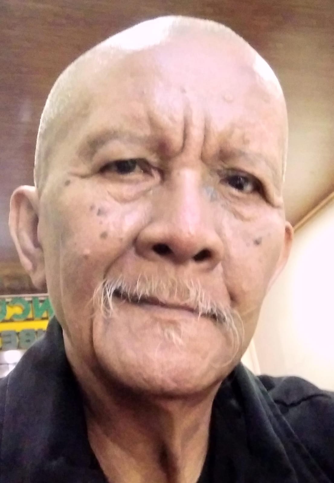 Pengamat pemikiran Jacob Ereste saat menyampaikan pandangan tentang pengembaraan filsafat dan spiritual dalam kehidupan manusia.