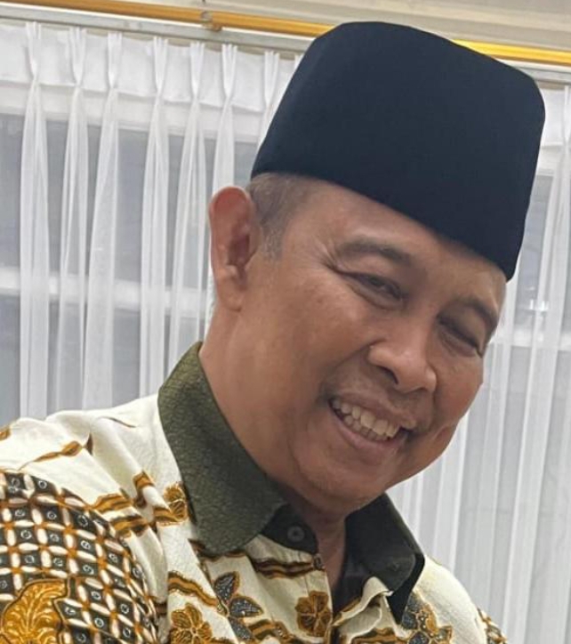Warga menyuarakan kritik publik, mendesak pemerintah lebih terbuka dan responsif terhadap aspirasi rakyat.