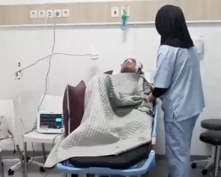 Korban tabrak lari akibat balapan liar di Jalan Warung Jambu, Bogor, mendapat perawatan di RS Azra.