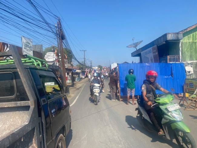 Jalan Veteran Sungai Lulut Dibuka Sementara, PUPR Kalsel Batasi Kendaraan Berat