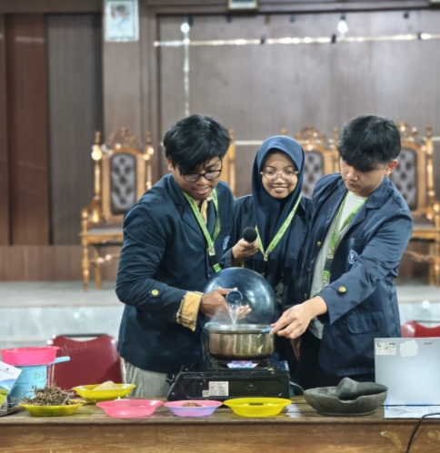 Petani Ngaluran Belajar PGPR untuk Pertanian Berkelanjutan
