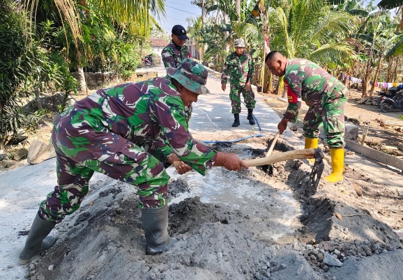 TMMD Boyolali Finishing Jalan Desa Bercak, Akses Rumah Warga Ikut Diperbaiki